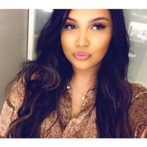 Meet your Posher, Racquel